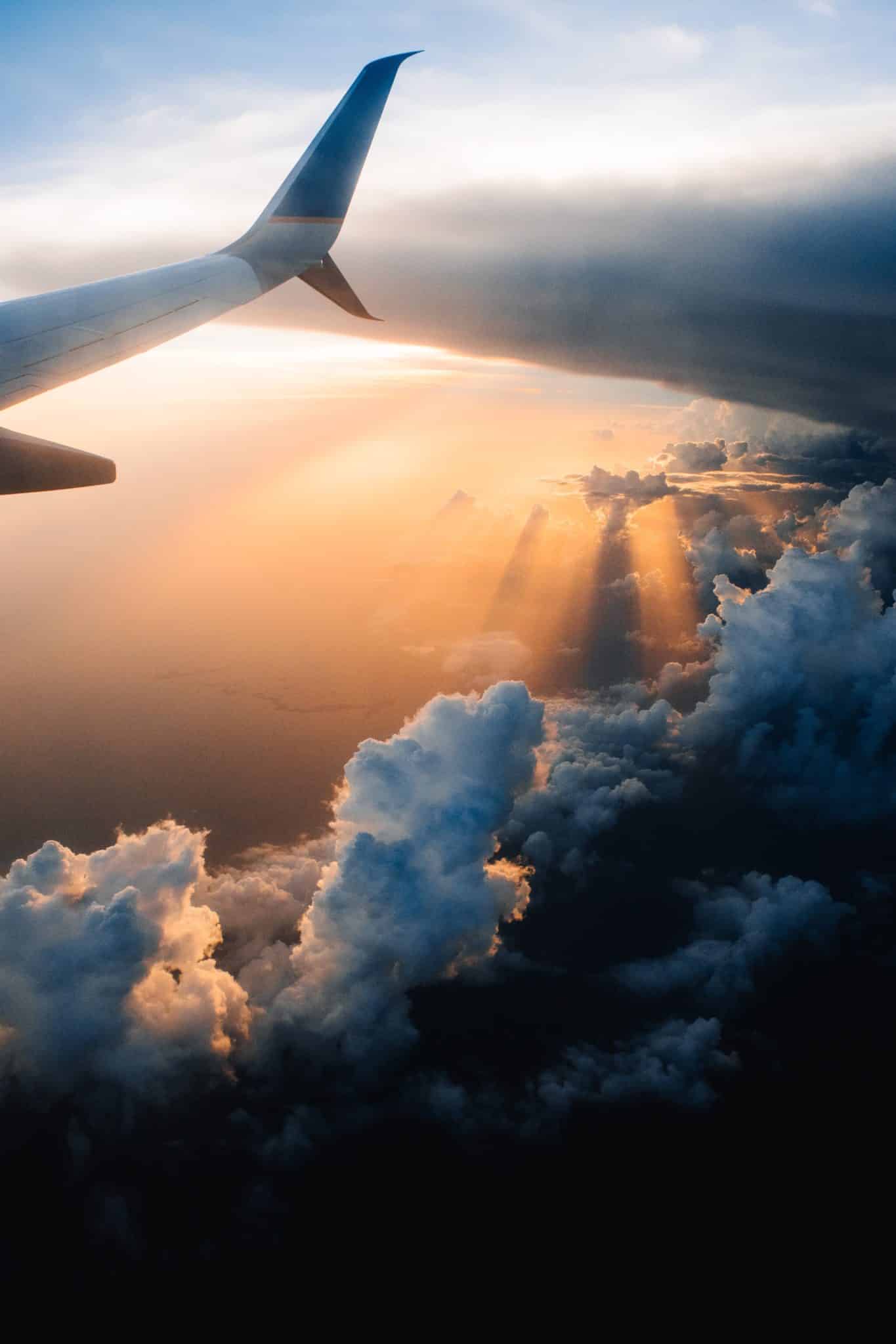 airplane storm